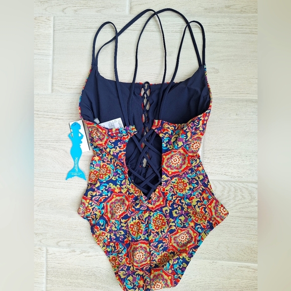 Skinny Dippers Women's Lace Up Front Removable Cup One-piece Swimsuit - Large - Picture 10 of 13